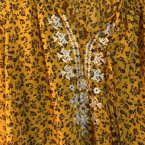 Mason and Belle embroidered top - Picture 2 of 6